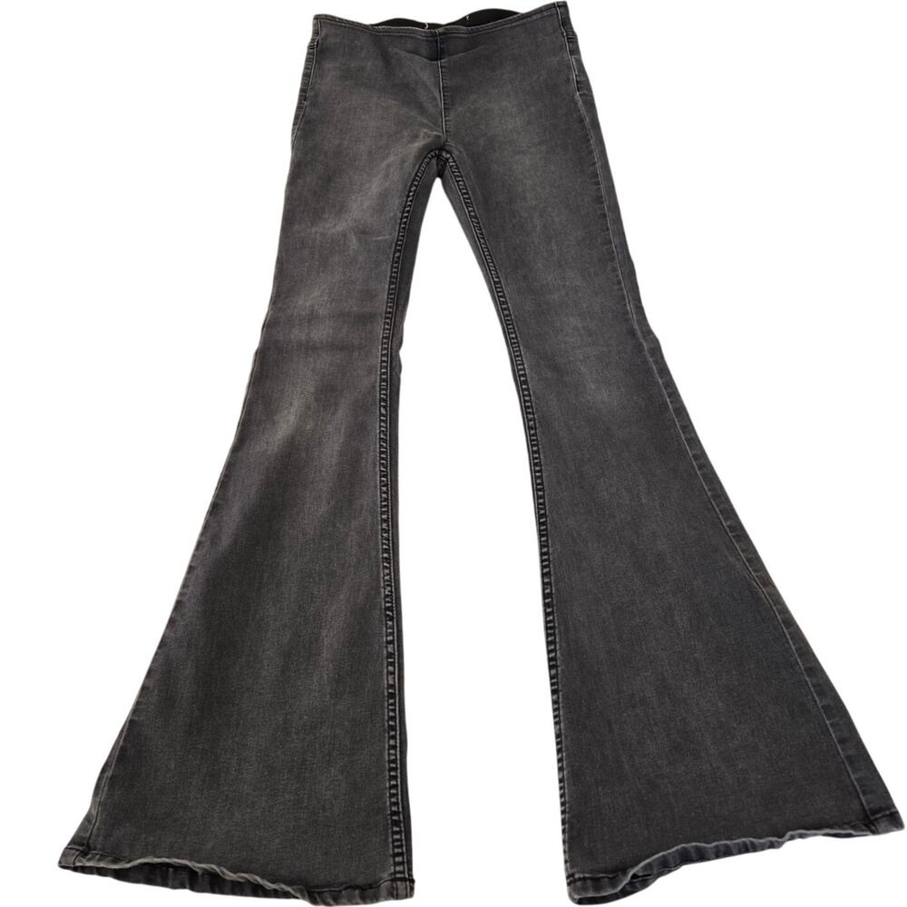 Boho Chic Free People Penny Flare Jeans Washed Black Pull‑On Low Rise Size 29 - Picture 4 of 11